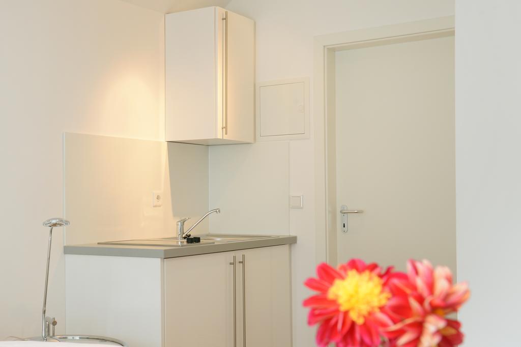 Bed & Breakfast Meerbusch Szoba fotó